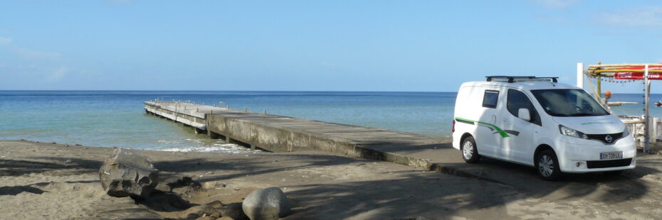 Van De Martinique Camping Car sur la plage